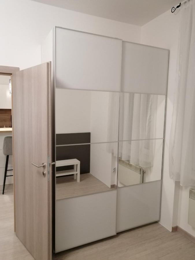 Evita Apartment Karlovac Exterior photo